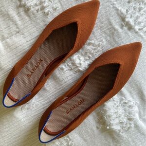 NWOT Rothy’s The Point Brandy Burnt Orange Cognac Point Ballet Flats